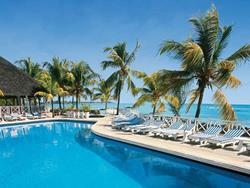 LUX* Merville Beach Resort, North Anse La Raie - Mauritius. Swimming pool.